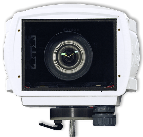 PanTerra Zeitrafferkamerasystem mit Canon-Objektiv im weißen Gehäuse, entwickelt für hochauflösende Langzeitaufnahmen auf Baustellen.